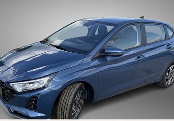 Hyundai i20 4.900 km 17.680 &euro; Petersberg 36100
