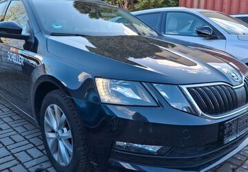 Skoda Octavia 120.000 km 15.489 &euro; Fulda 36043