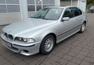 BMW 520 143.545 km 4.950 &euro; Fulda 36043