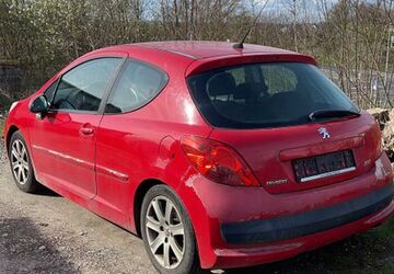 Peugeot 207 240.000 km 800 &euro; Eichenzell 36124