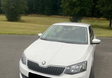 Skoda Fabia 104.500 km 8.490 &euro; Burghaun 36151