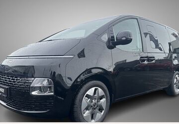 Hyundai STARIA 2.500 km 49.690 &euro; Petersberg 36100