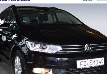 VW Touran 16.500 km 32.990 &euro; Fulda 36043