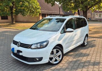 VW Touran 244.000 km 8.990 &euro; Grebenau 36323