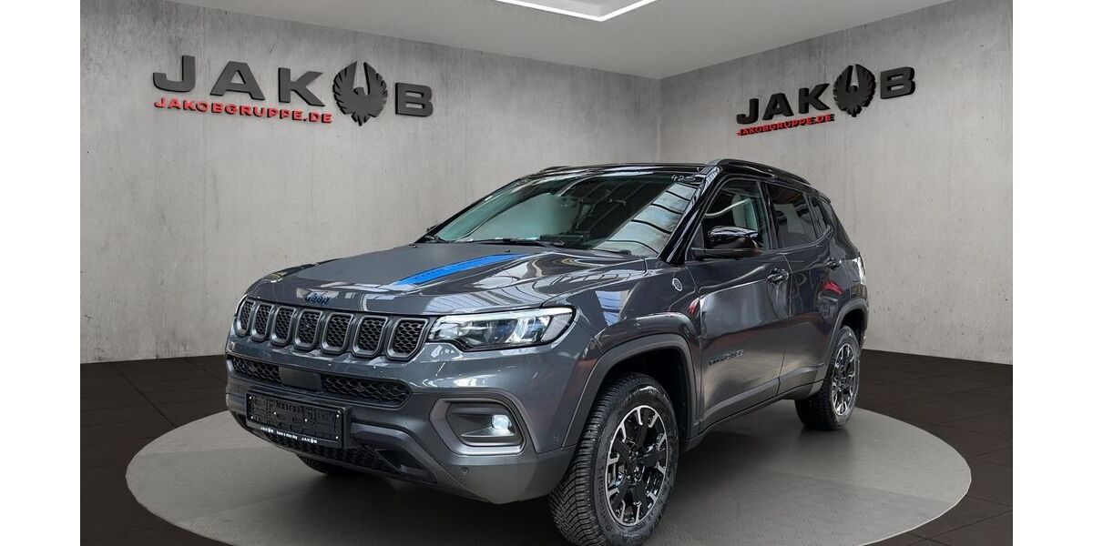 Jeep Compass 7.775 km 31.800 &euro; Fulda 36041