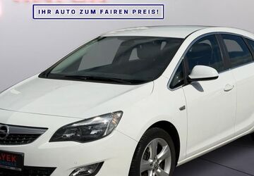 Opel Astra 124.999 km 3.999 &euro; Schlitz 36110