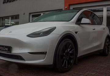 Tesla Model Y 74.100 km 39.995 &euro; Schlüchtern 36381