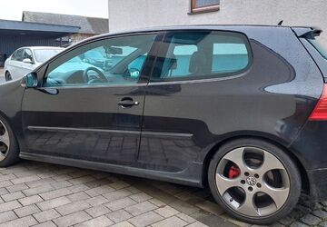 VW Golf 246.740 km 3.300 &euro; Künzell 36093
