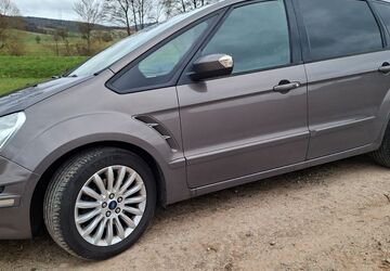 Ford S-Max 197.000 km 5.300 &euro; Schlitz 36110