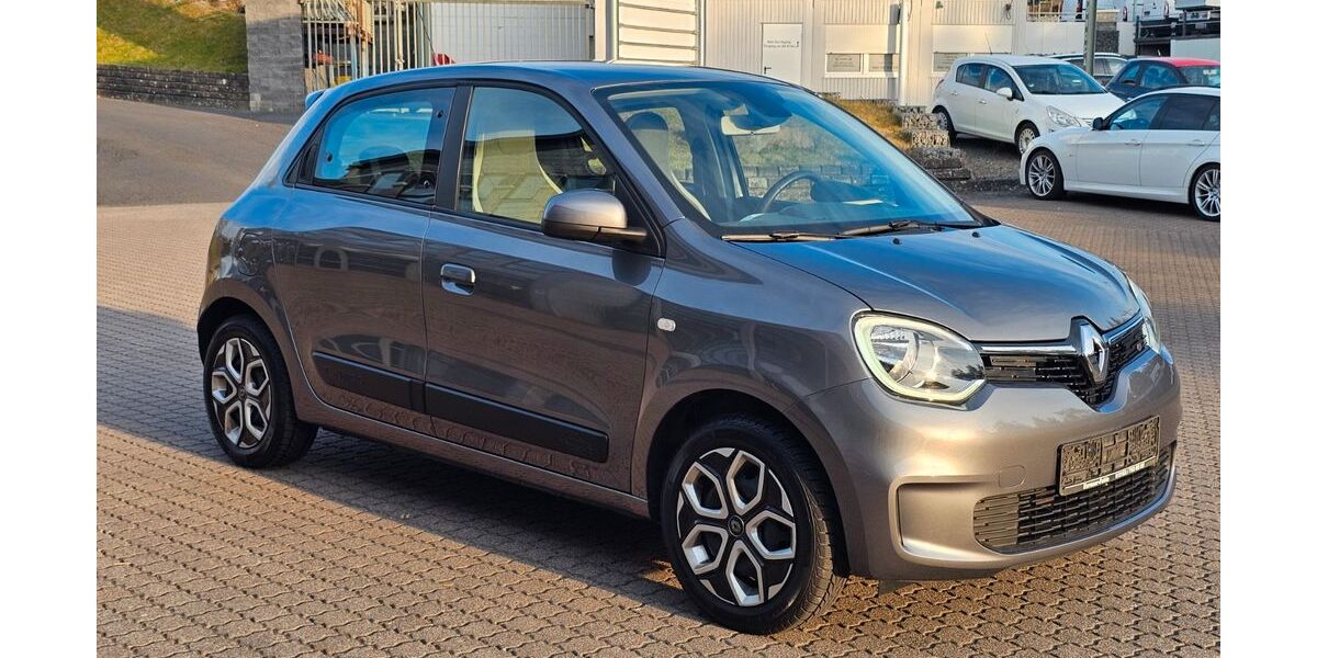 Renault Twingo 28.256 km 9.799 &euro; Fulda 36043