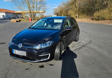 VW Golf 107.000 km 14.400 &euro; Flieden 36103