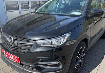 Opel Grandland (X) 61.699 km 13.890 &euro; Fulda 36043