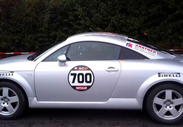 Audi TT 254.000 km 17.900 &euro; Hosenfeld 36154