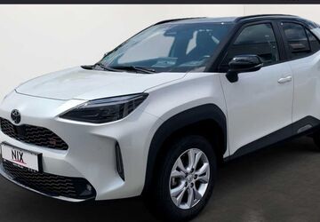 Toyota Yaris Cross 9.500 km 34.900 &euro; Petersberg 36100