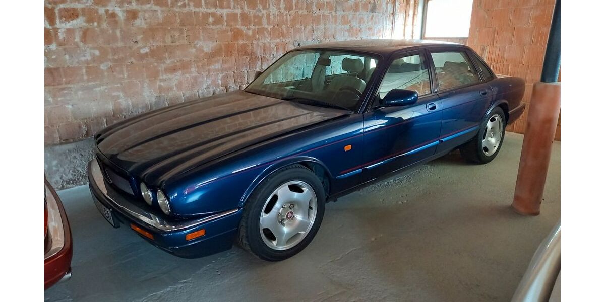 Jaguar XJR 85.000 km 22.990 &euro; Fulda 36037