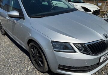 Skoda Octavia 99.000 km 12.900 &euro; Grebenau - Schwarz 36323