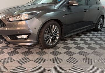 Ford Focus 29.988 km 13.899 &euro; Fulda 36043