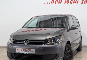 VW Touran 147.496 km 9.490 &euro; Fulda 36043