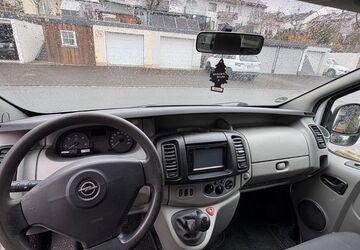 Opel Vivaro 358.000 km 3.299 &euro; Petersberg 36100