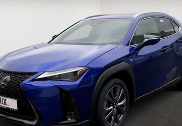 Lexus UX 8.000 km 32.850 &euro; Petersberg 36100