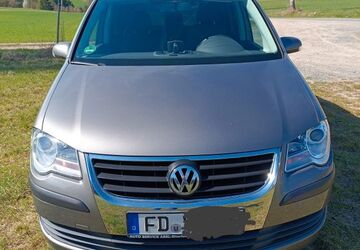 VW Touran 159.166 km 2.850 &euro; Hünfeld 36088