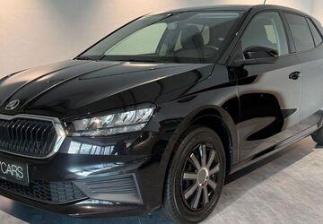 Skoda Fabia 106.109 km 12.999 &euro; Burghaun 36151