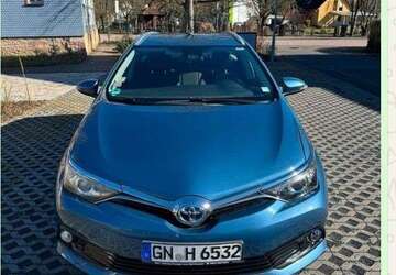 Toyota Auris 170.000 km 14.500 &euro; Schletzenhausen (Hosenfeld) 36154