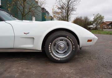 Corvette C3 21.250 km 33.900 &euro; Sinntal-Weiperz 36391
