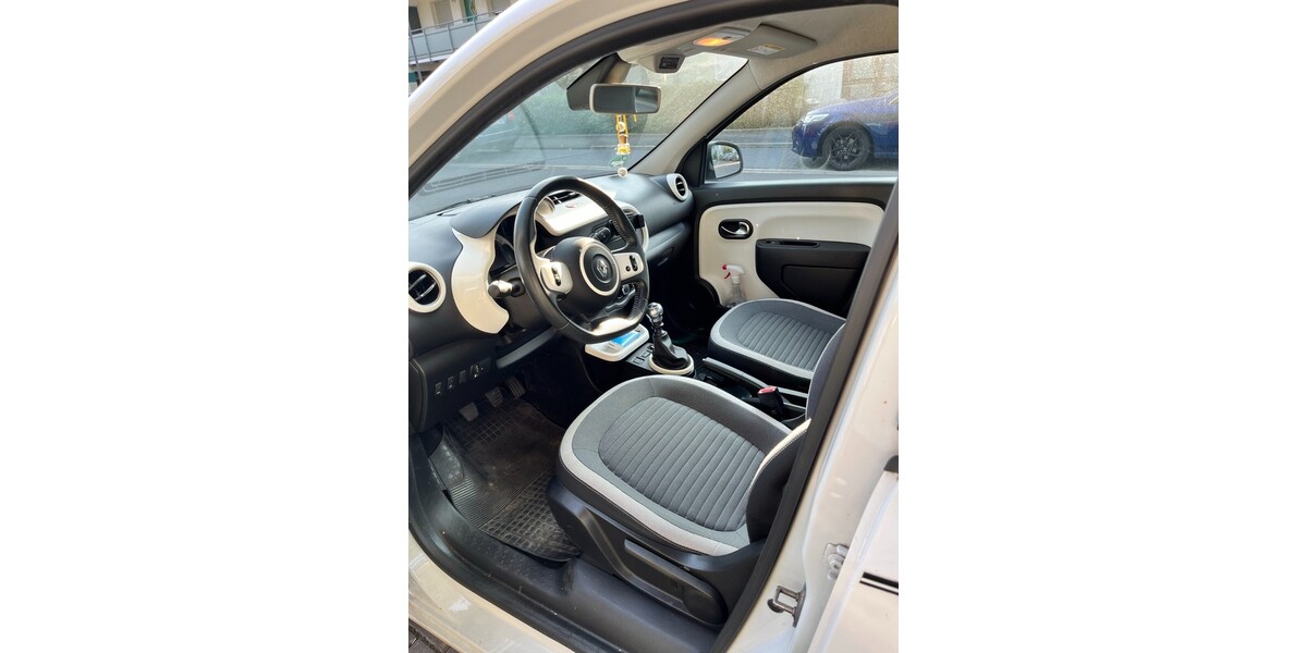 Renault Twingo 63.300 km 7.200 &euro; Fulda 36037