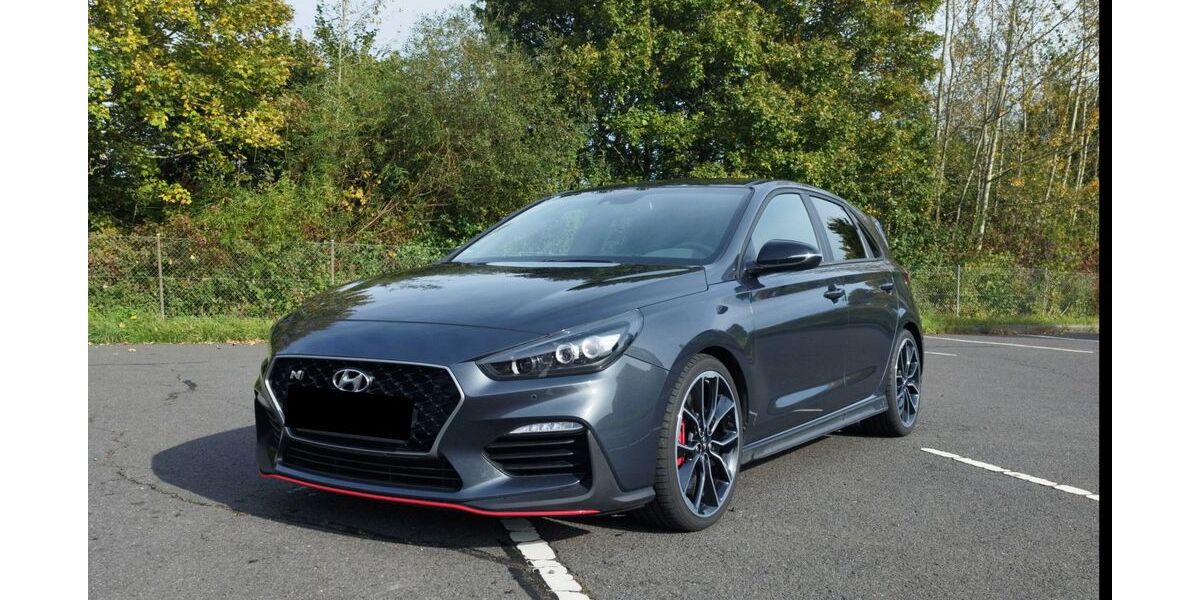 Hyundai i30 88.000 km 22.600 &euro; Eichenzell 36124