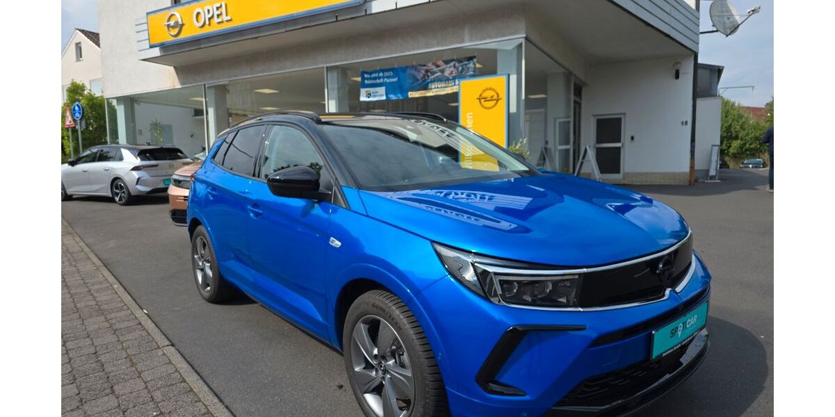 Opel Grandland (X) 15.461 km 32.980 &euro; Lauterbach 36341