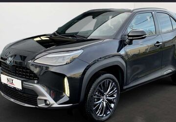 Toyota Yaris Cross 27.300 km 26.490 &euro; Petersberg 36100