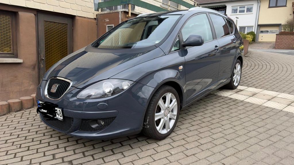 Seat Altea 224.000 km 2.550 &euro; Storndorf 36318
