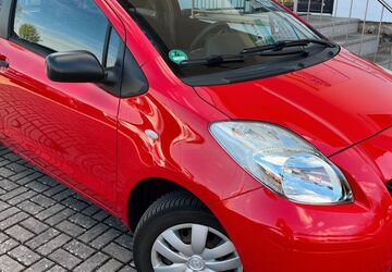 Toyota Yaris 128.700 km 3.000 &euro; Fulda 36043