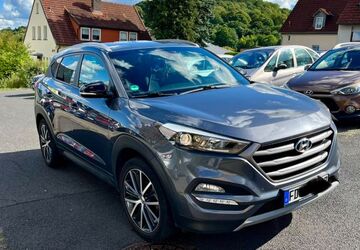 Hyundai TUCSON 96.000 km 15.500 &euro; Fulda 36039