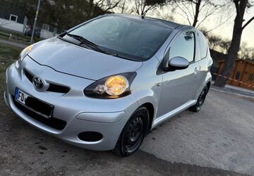 Toyota Aygo (X) 196.700 km 1.990 &euro; Künzell 36093