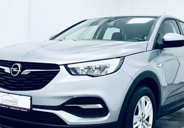Opel Grandland (X) 104.000 km 13.880 &euro; Eichenzell 36124