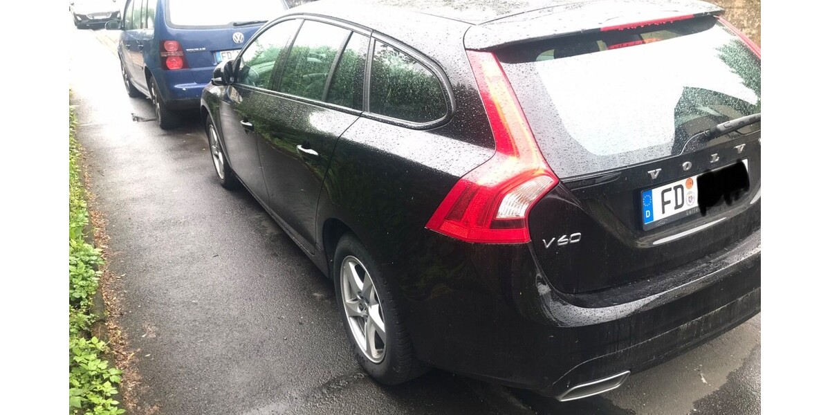 Volvo V60 202.422 km 15.900 &euro; Ebersburg 36157