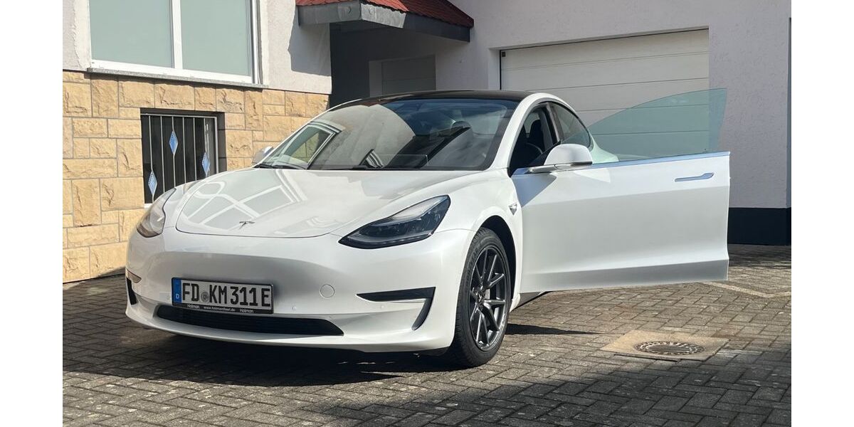 Tesla Model 3 161.000 km 21.600 &euro; Eichenzell 36124